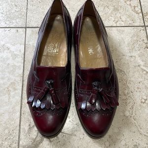 Ferragamo men's lucas kiltie tassel loafers size 9 burgundy color